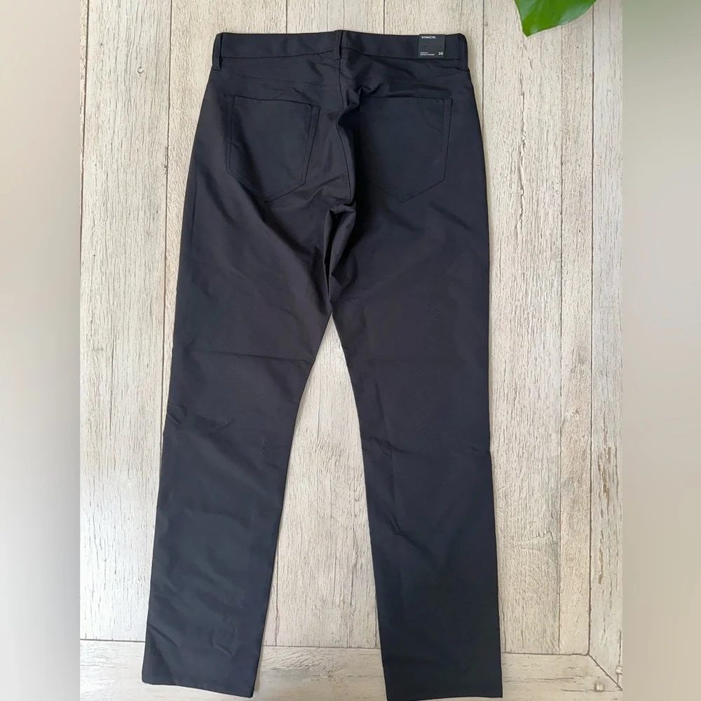 Vince Black Straight Jeans Timeless Style